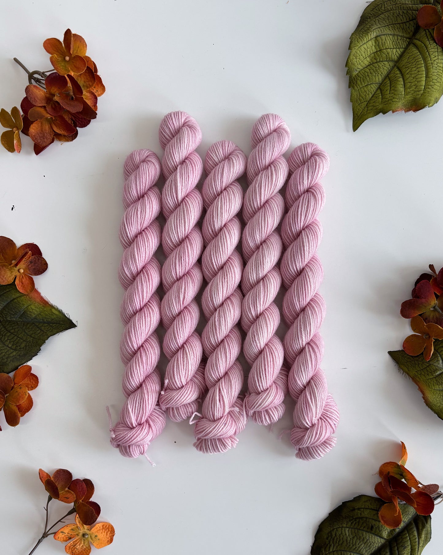 MINI SKEIN Color No. 50 Lilac • Ready to Ship