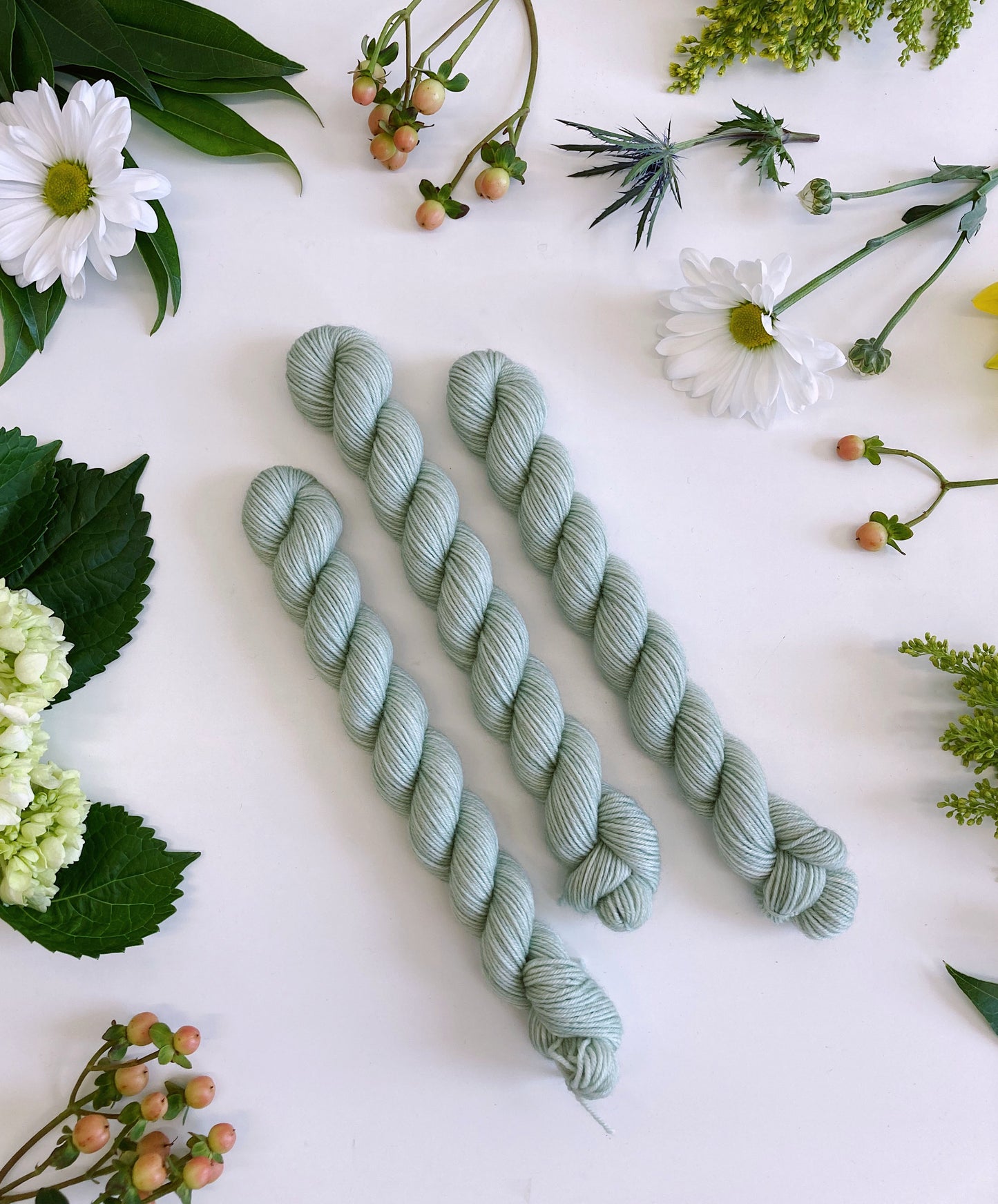 MINI SKEIN Color No. 37 Light Sage