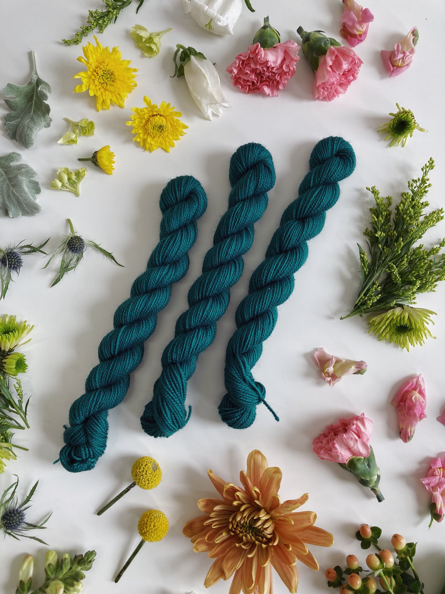 MINI SKEIN Color No. 20 Dark Teal
