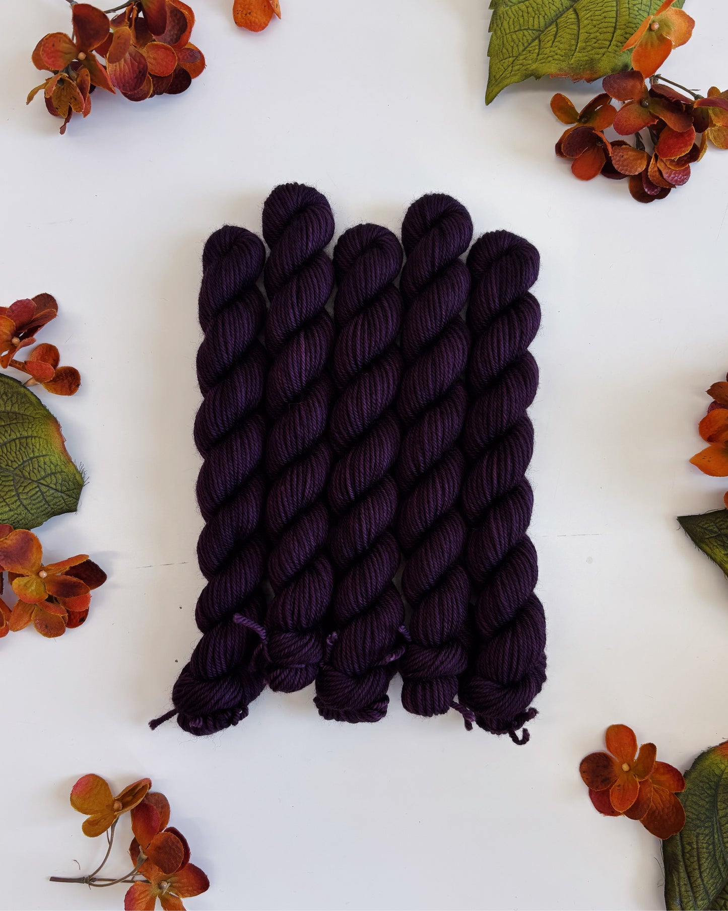 MINI SKEIN Color No. 62 Raisin • Ready to Ship